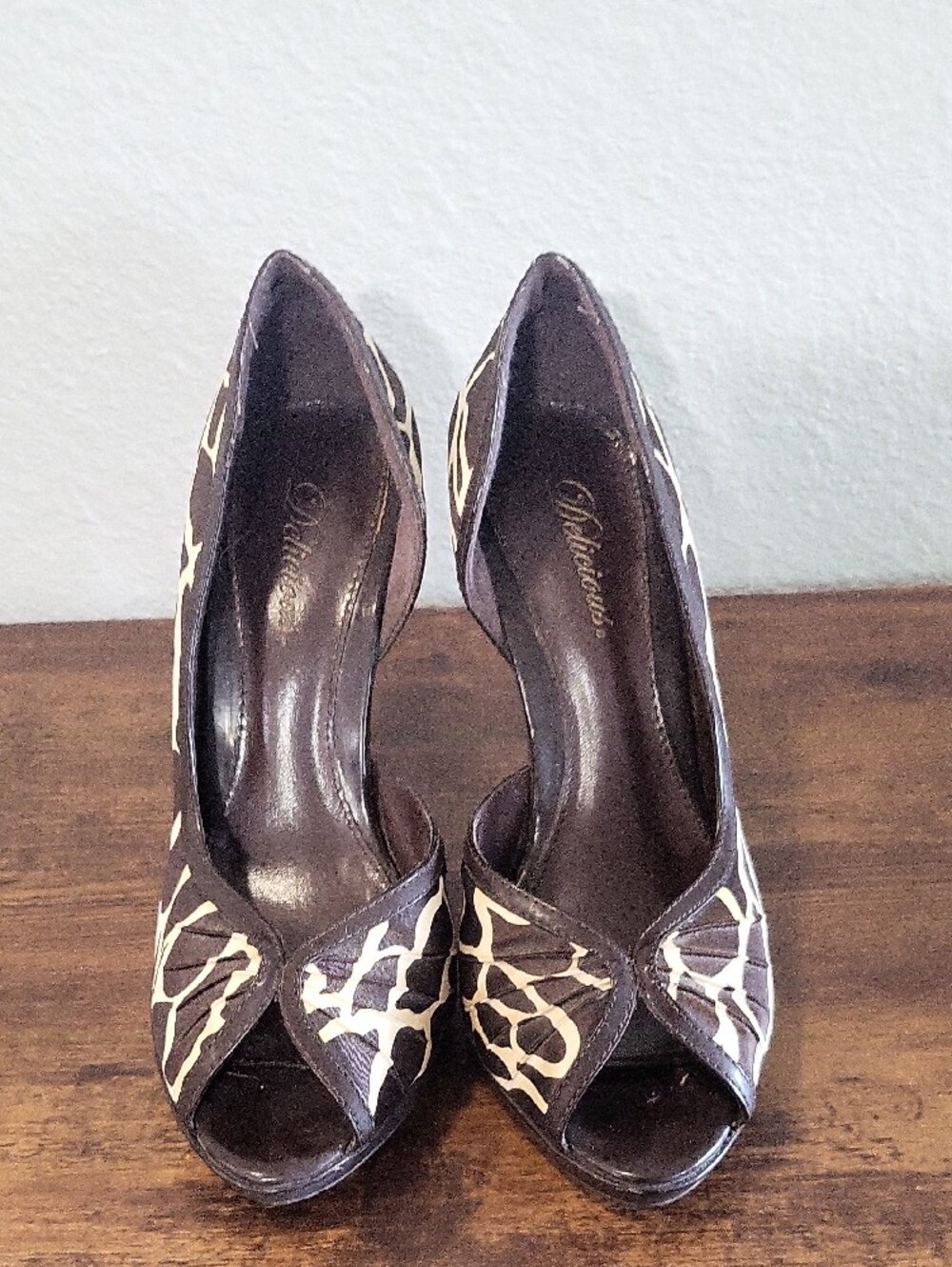 Delicious Brown & Cream Giraffe Print Peep Toe Stiletto Pumps Size 8.5